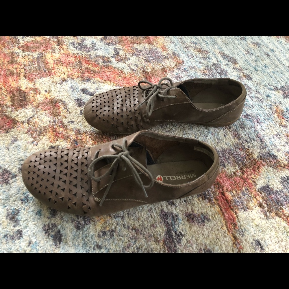 Merrell size 10